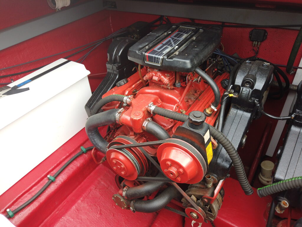 Volvo penta v8