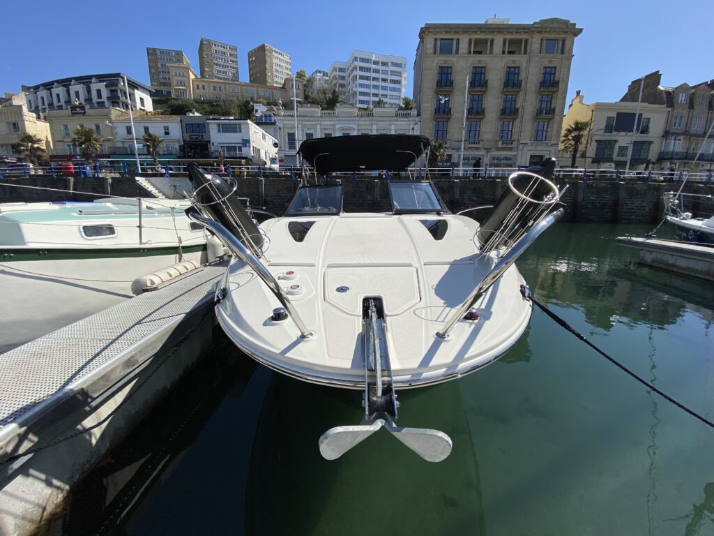 Bayliner 742R Cuddy Cabin for Sale in Torquay Devon UK ...