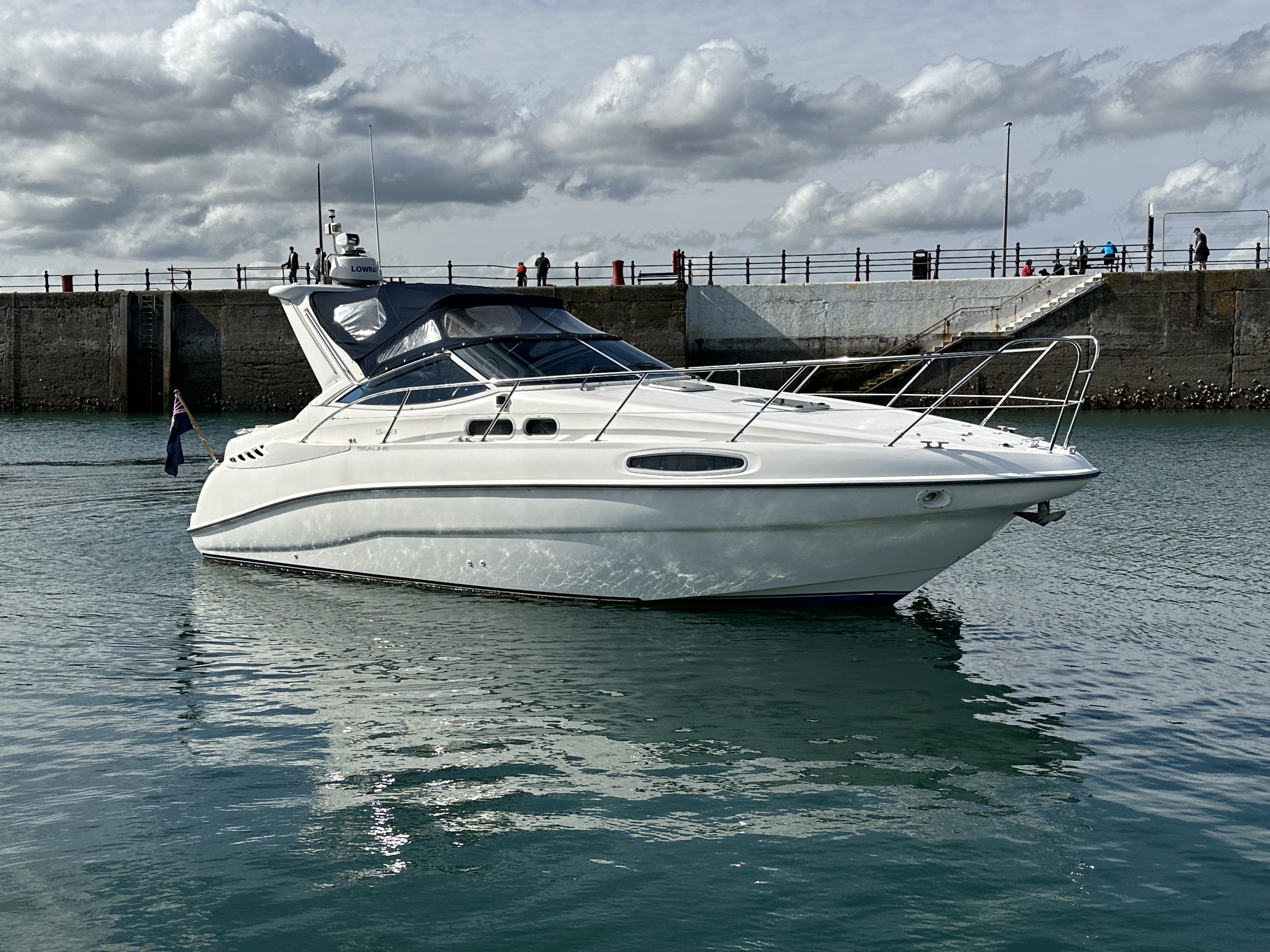 Sealine S28