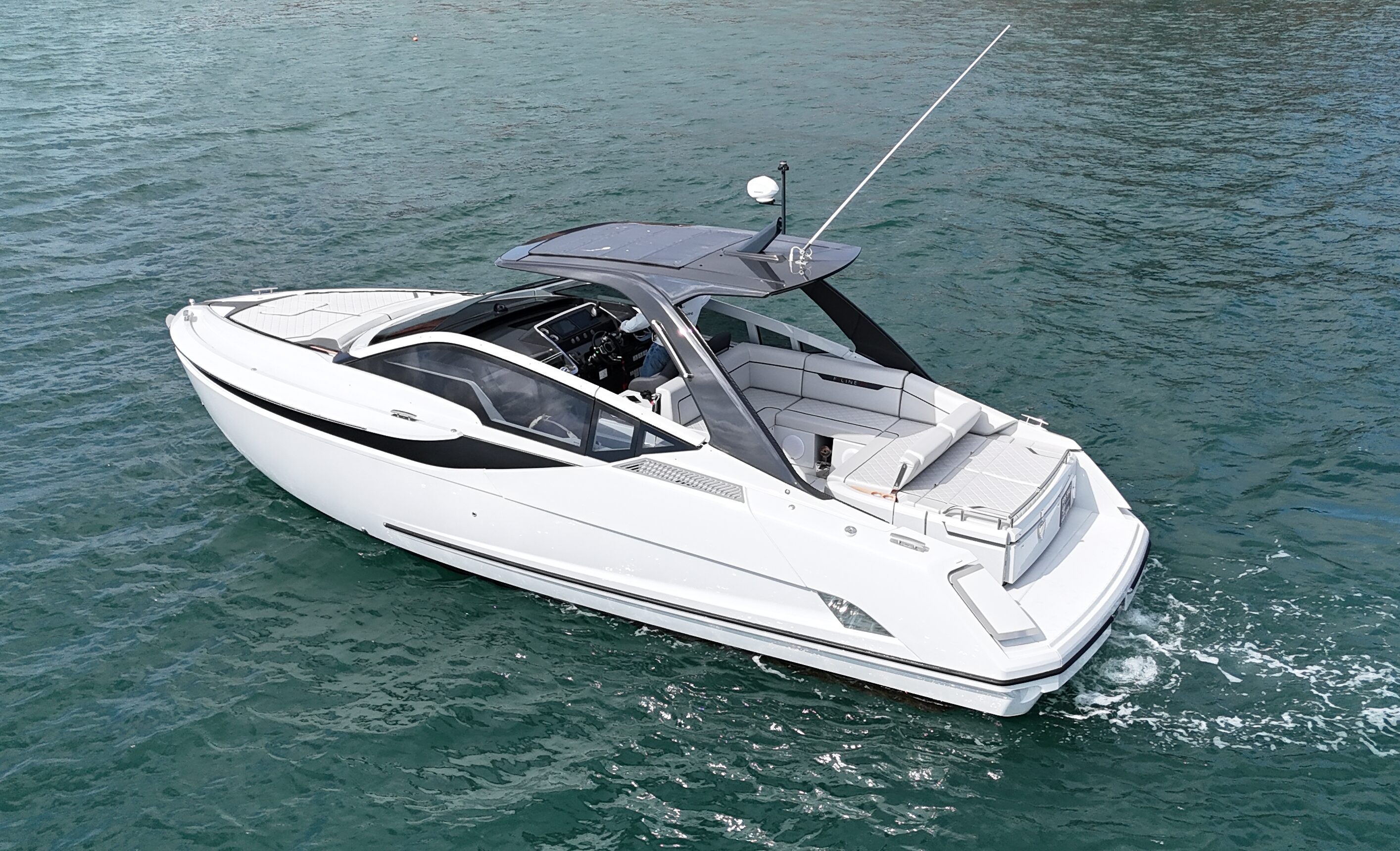 Fairline F-Line 33