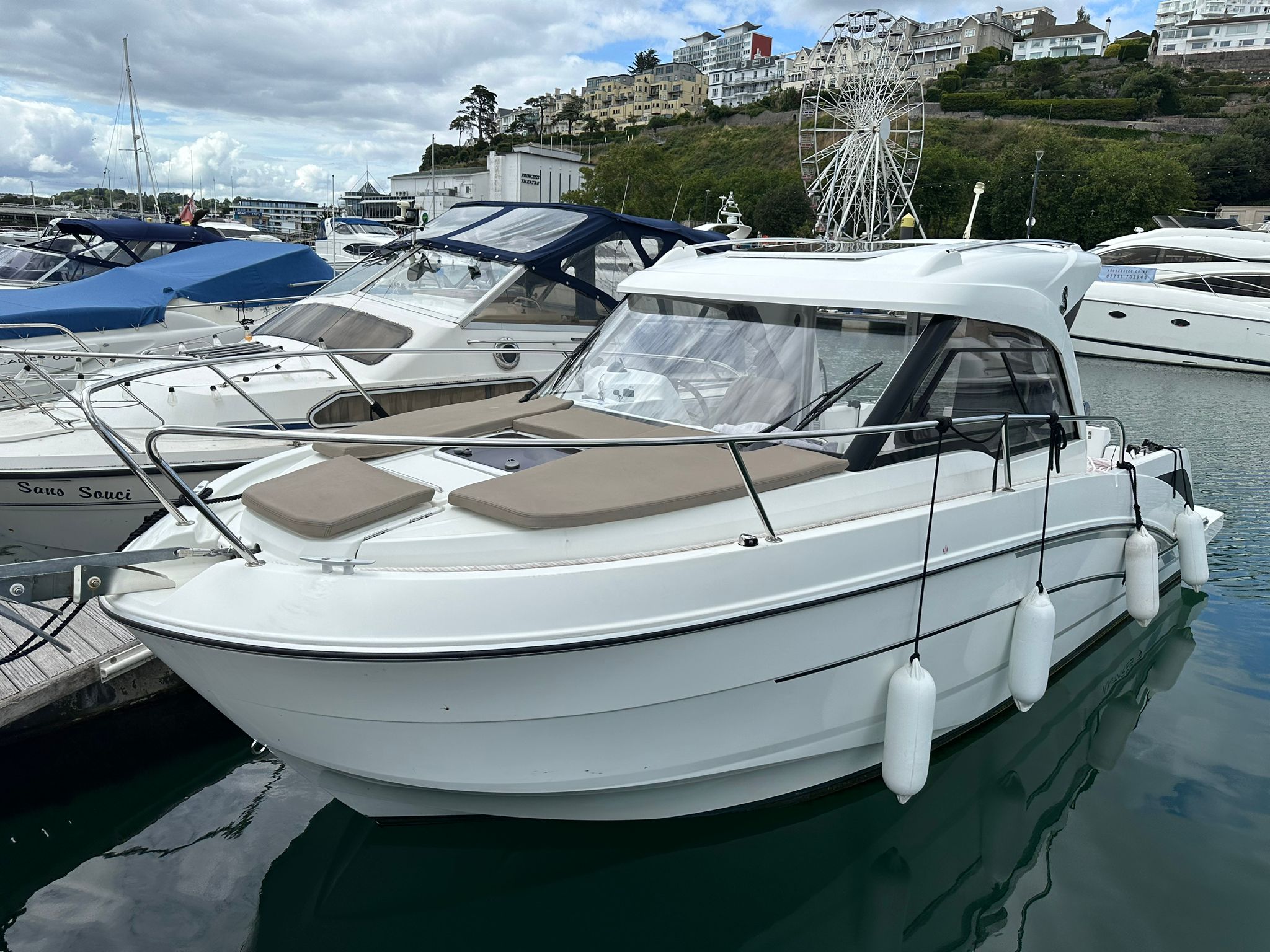 Beneteau Antares 7 OB